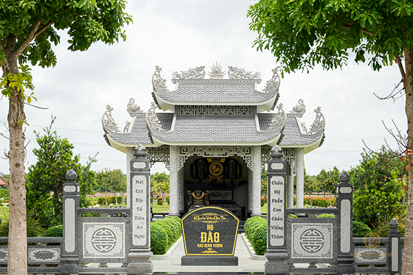 Có nhất thiết phải sử dụng một loại vật liệu cho toàn bộ ngôi mộ?