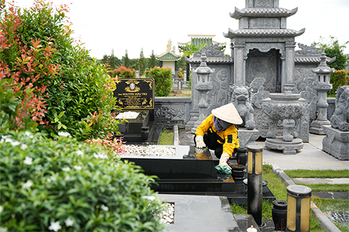 Một phần mộ không chỉ cần được xây dựng chỉn chu mà còn cần được duy trì trong thời gian dài